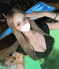 東京Gカップ極品美女、コスプレ好きで挑戦的な魅力